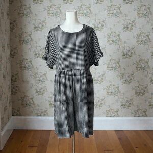 Petal&Pup 100% cotton black and white gingham dress size large (no tag)